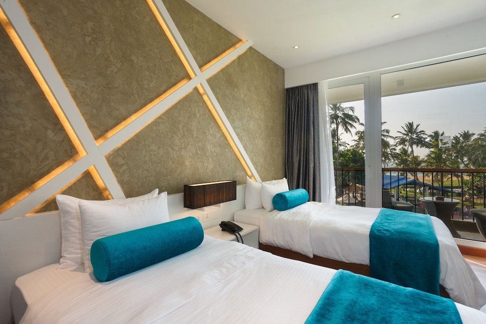 Coastal, Deluxe, Twin Beds, Balcony، Camelot Beach 2/5