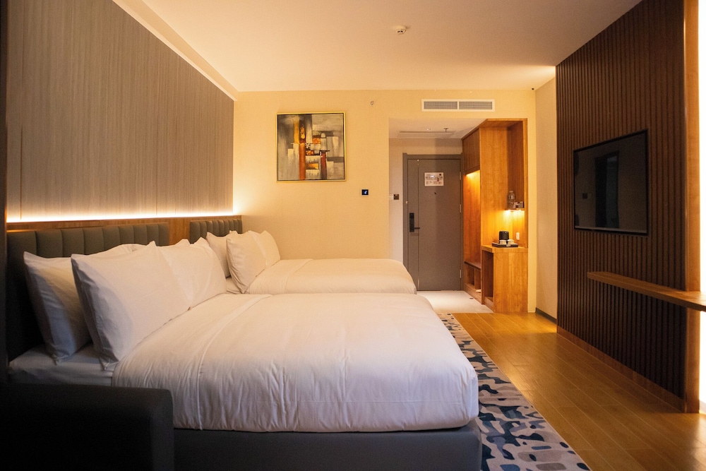 AGlow Hotel Harbor Bay Batam 18/65