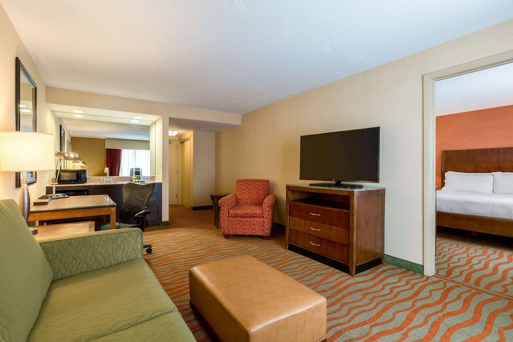Hilton Garden Inn Arlington Courthouse Plaza 47/83