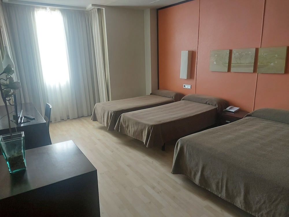 Hotel Puerta de Ocana 7/32