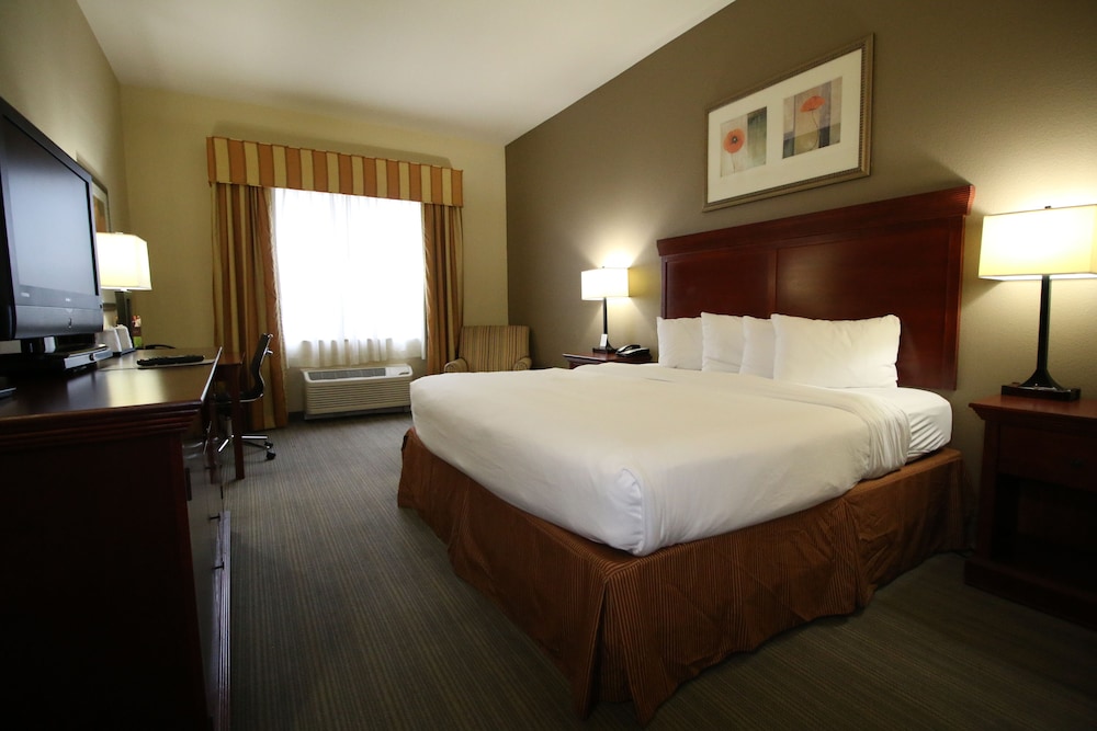 Seffner Inn and Suites 8/18