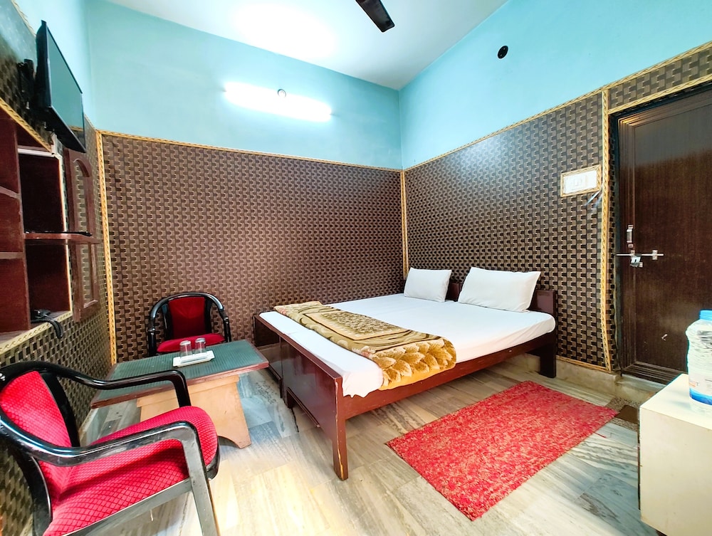 Teerth Guest House 20/64