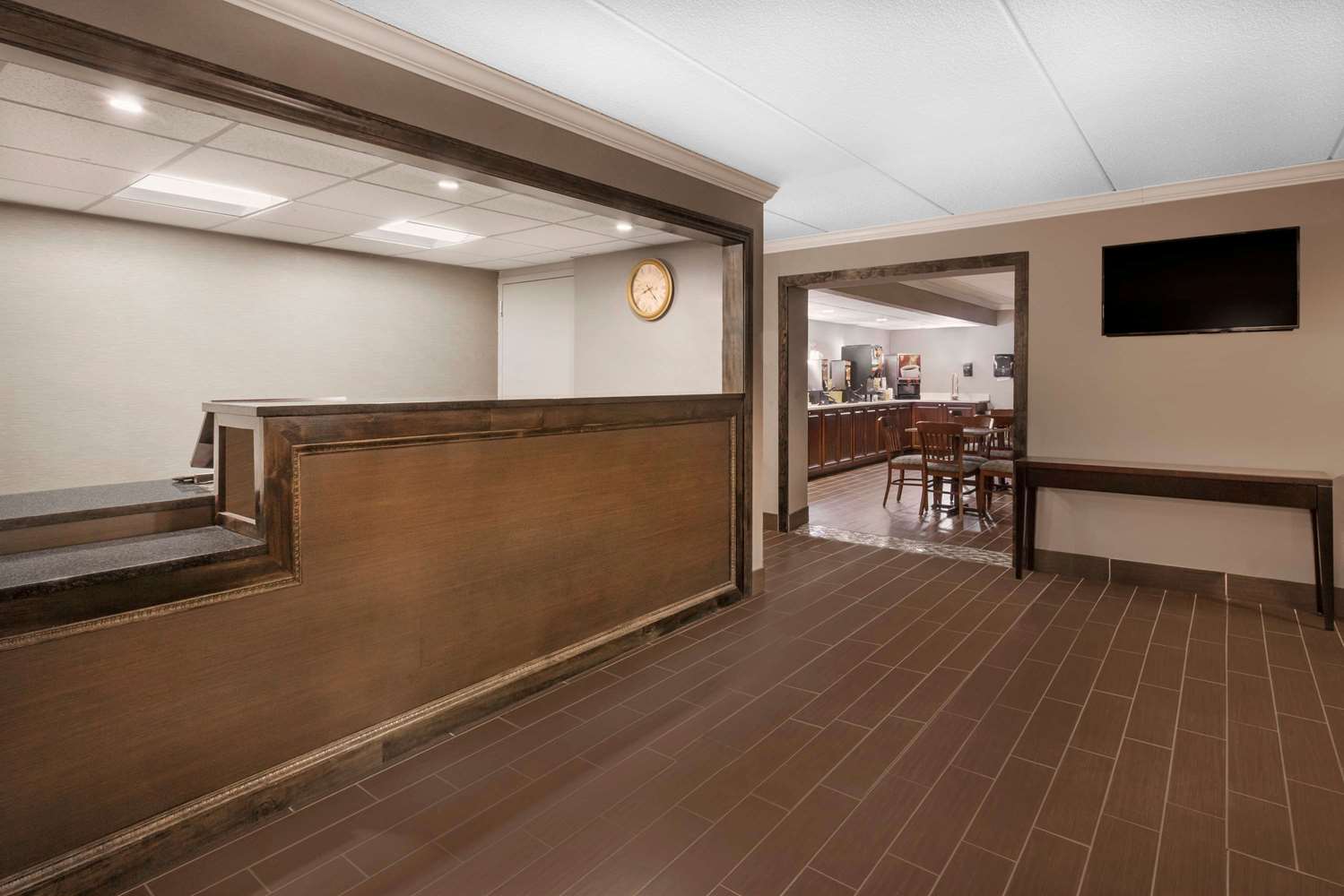 Holiday Inn Express Plattsburgh 1/12