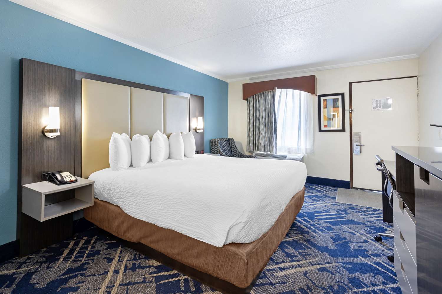 Room, King Bed, Bathtub, Accessible