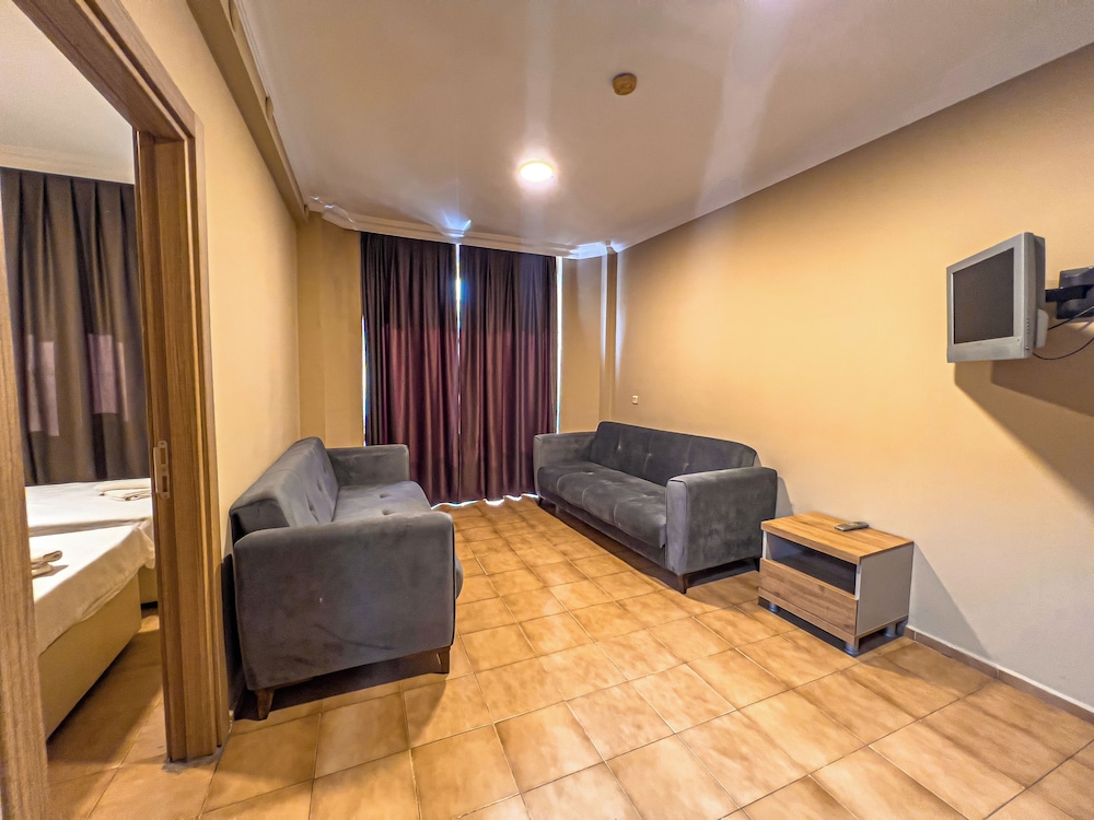 CLUB SELEN HOTEL 30/50