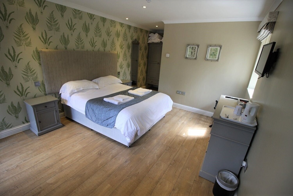 The Sun Inn 16/56