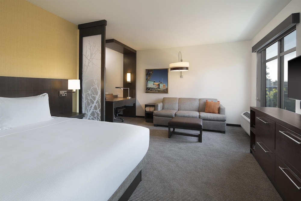 Hyatt Place Santa Cruz 10/49
