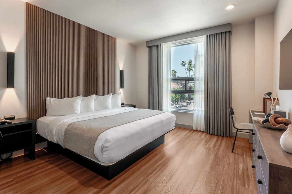 Kins Hotel 16/50