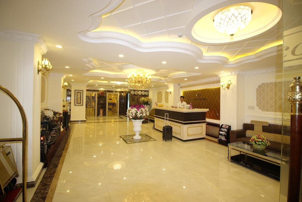 Royal Hotel Dalat 11/57