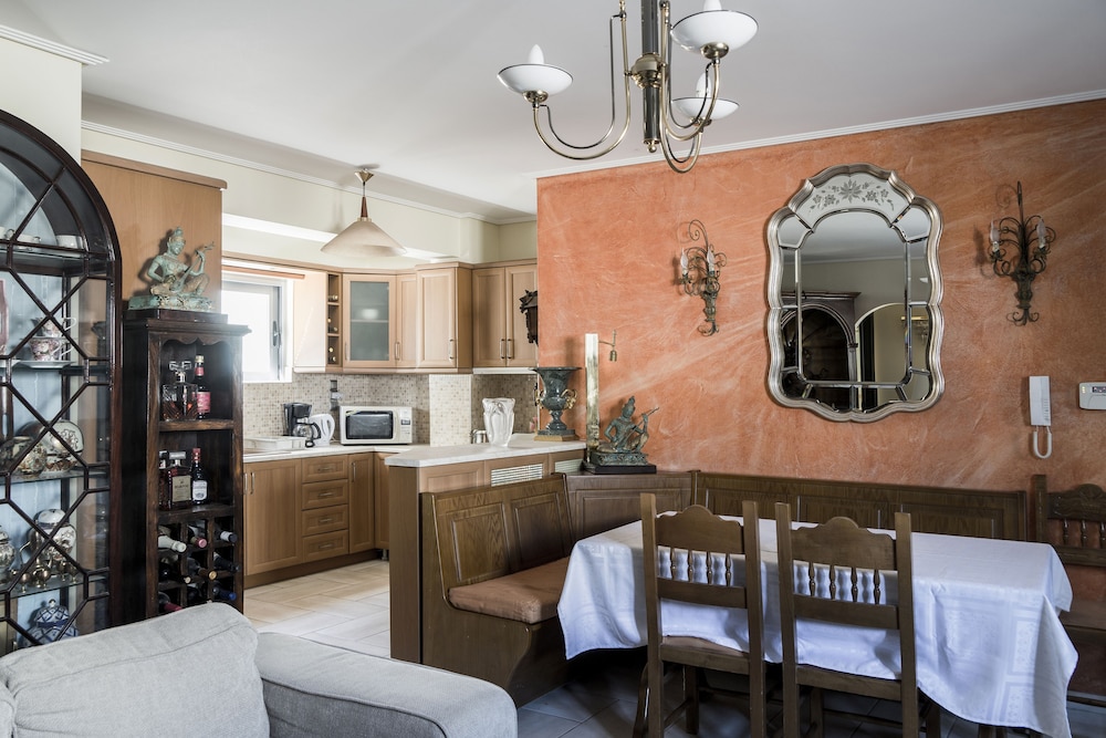 Villa D'irene 35/50
