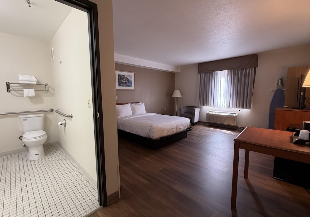 غرفة قياسية بسرير كوين لذوي الإعاقة، SureStay by Best Western Albuquerque East I-40 3/4