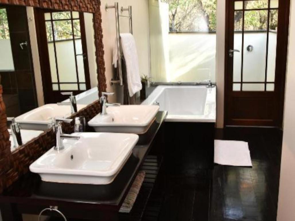 Nguni Lodge 45/50