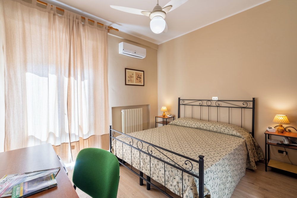 Trasimeno Hotel 12/28