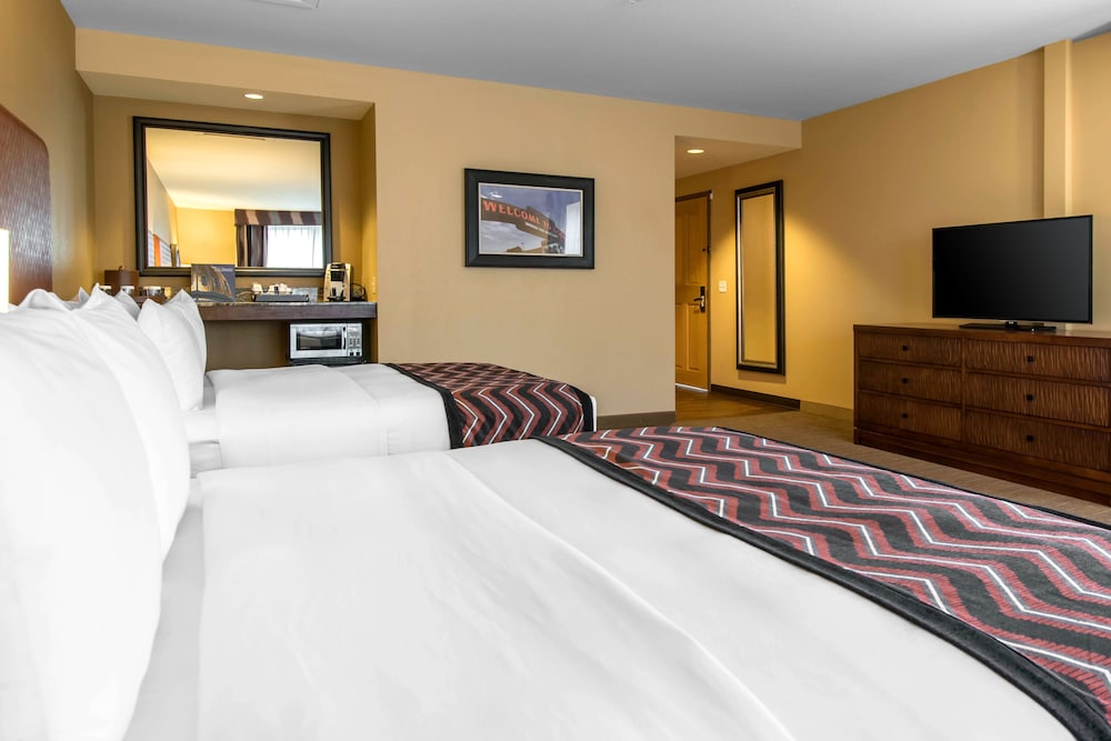 The Golden Hotel, an Ascend Collection Hotel 4/45