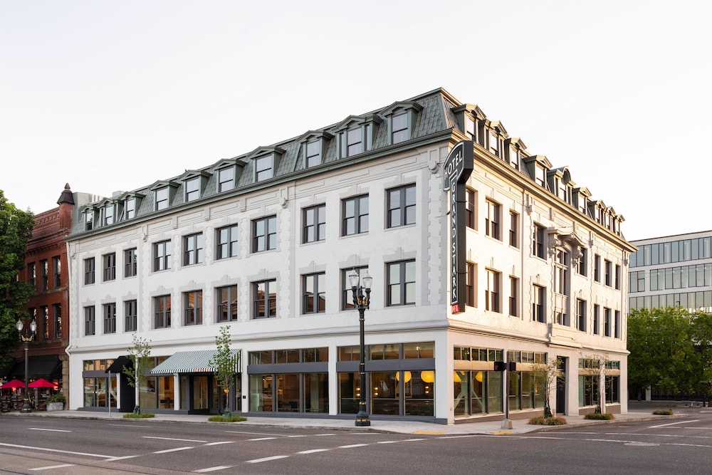 Hotel Grand Stark 8/67
