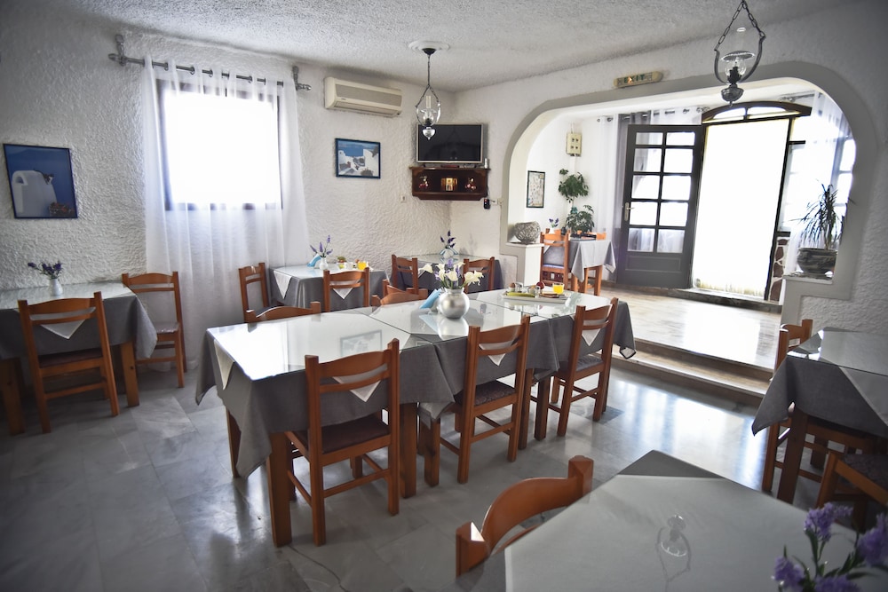 Holiday Beach Resort 32/50