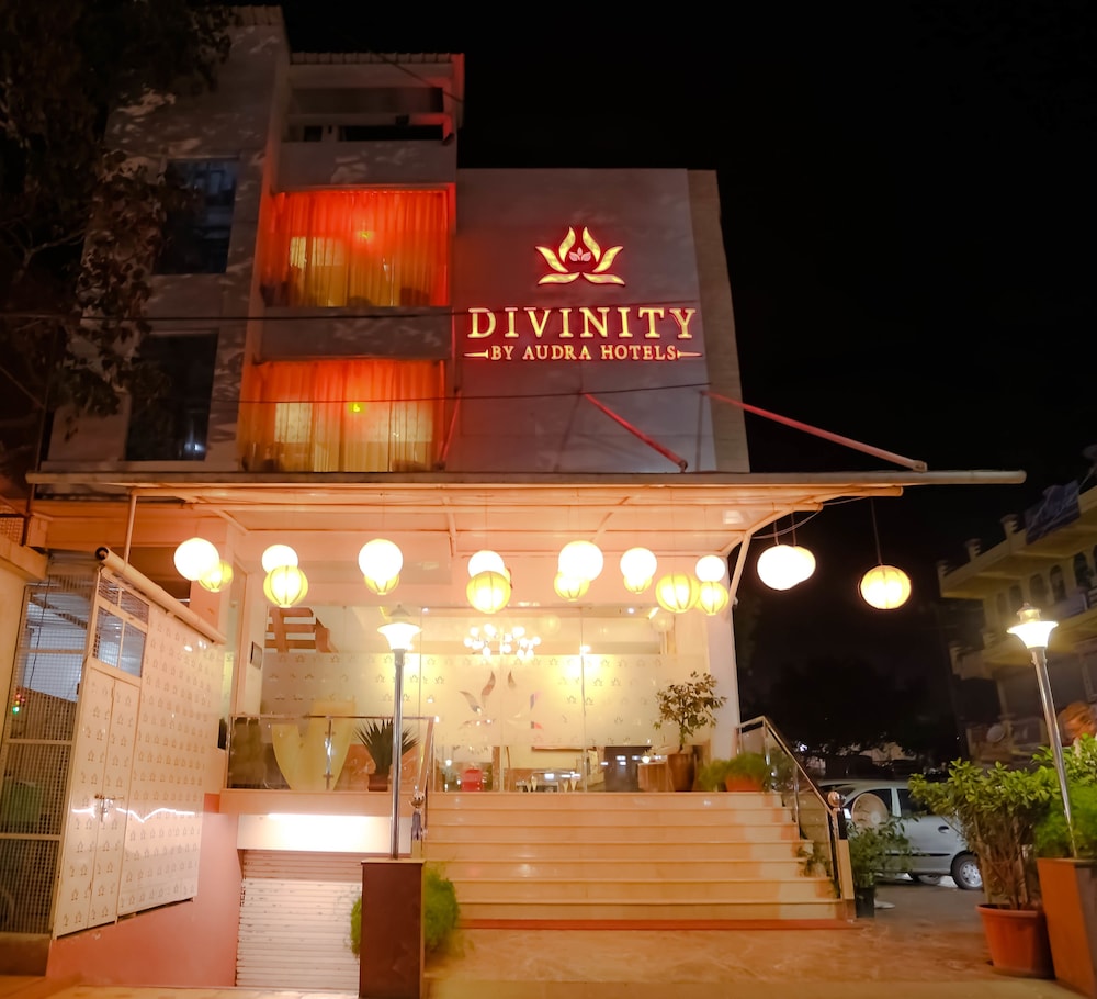 Divinity By Audra Hotels 1/40