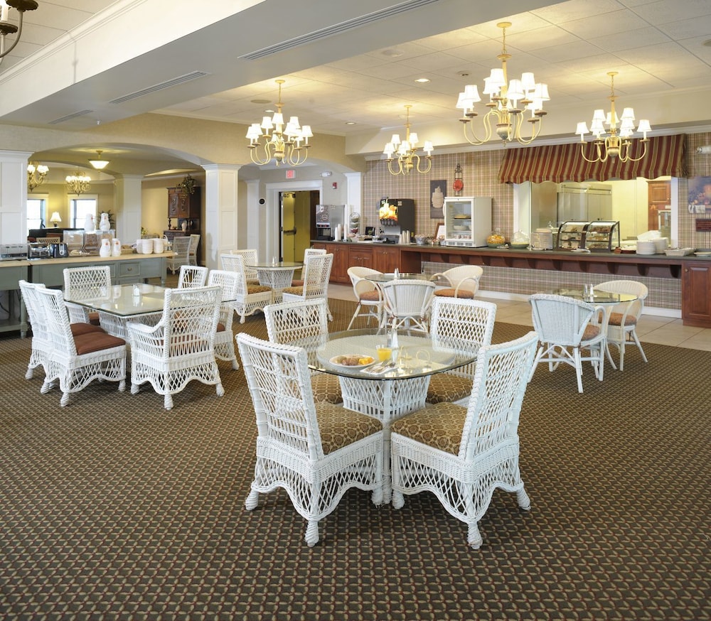 Carlisle Inn Sugarcreek 43/58