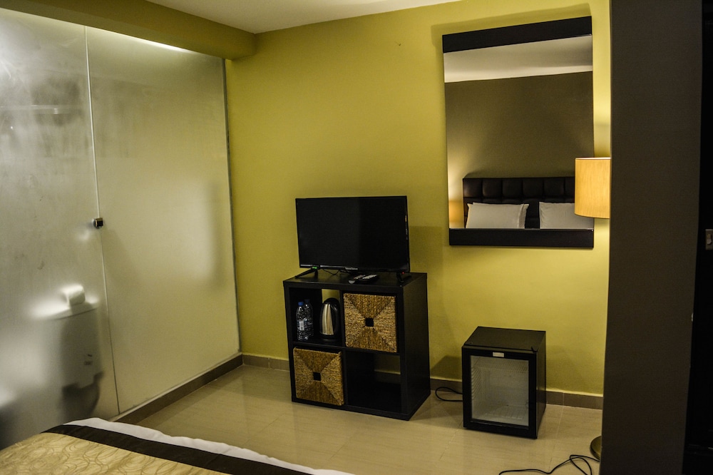 Ata Ali Hotel 20/28