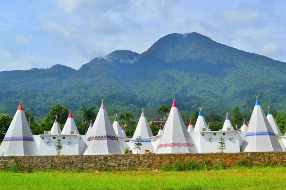 The Highland Park Resort Bogor - Campground 33/34