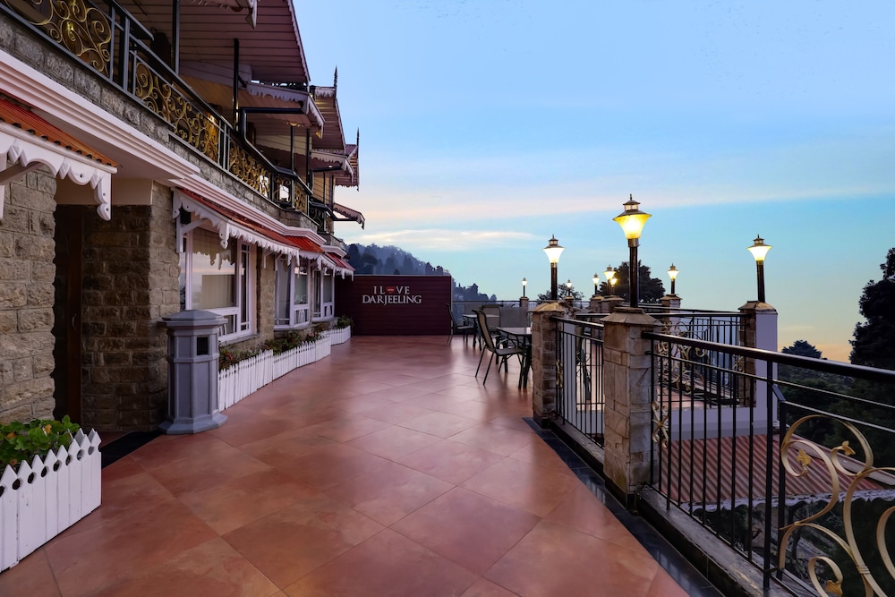 Summit Grace Resort And Spa 40/48