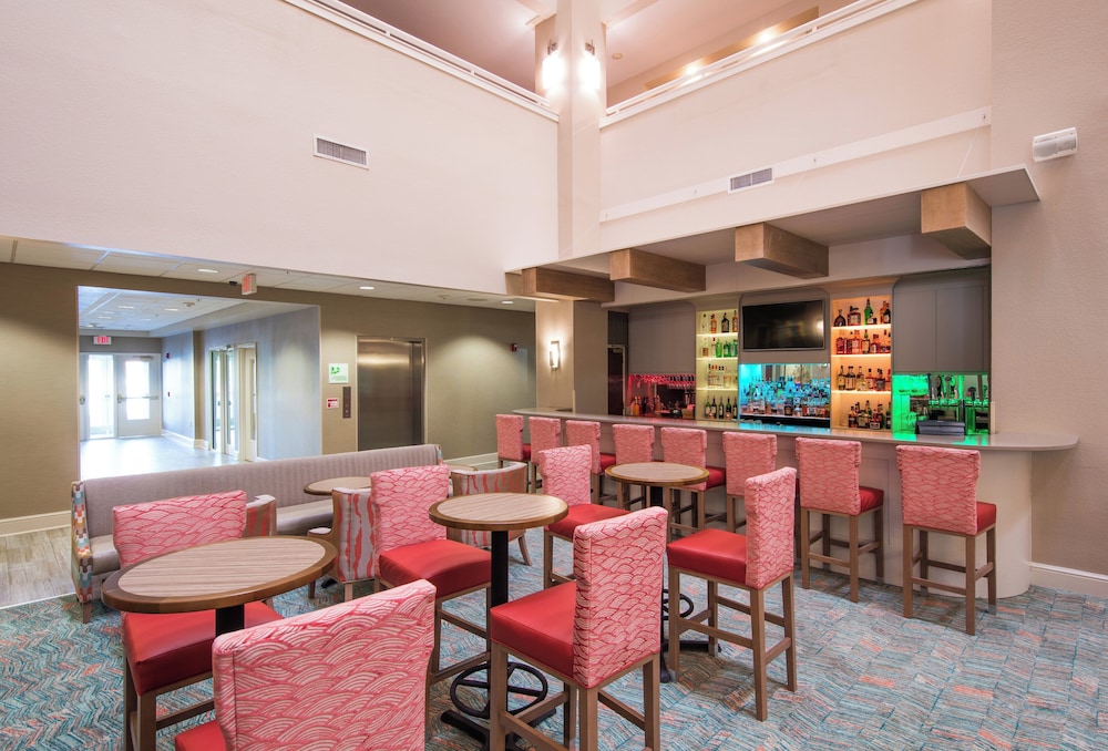 Holiday Inn Hotel And Suites Lake City 33/42