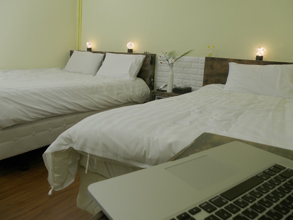 Daljee Guesthouse 10/33