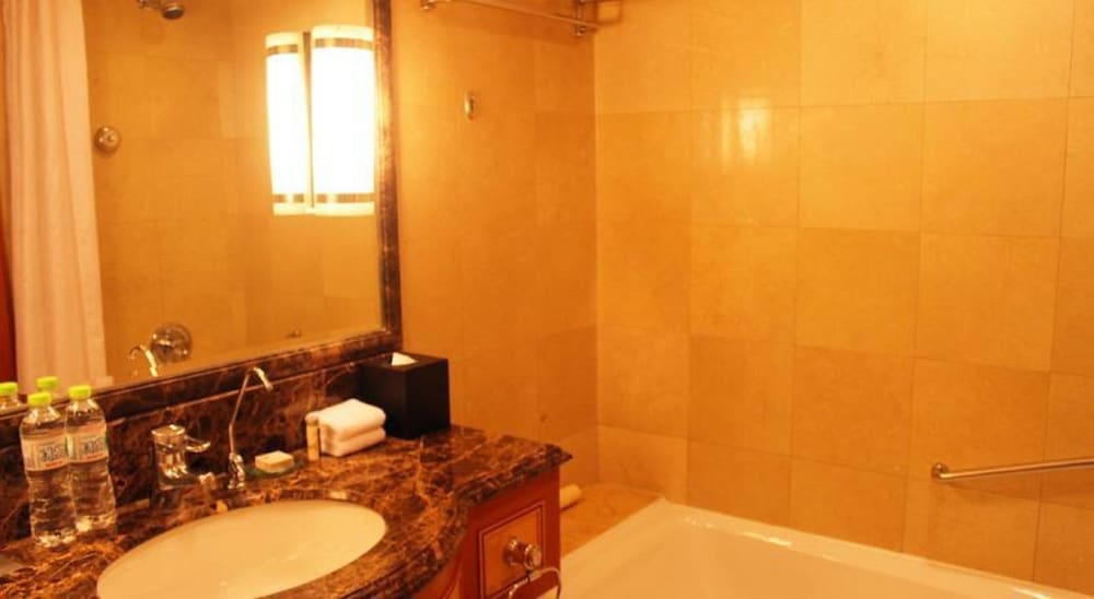 Boyue Beijing Hotel 27/29