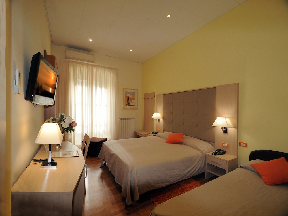 Hotel Alexander 16/50