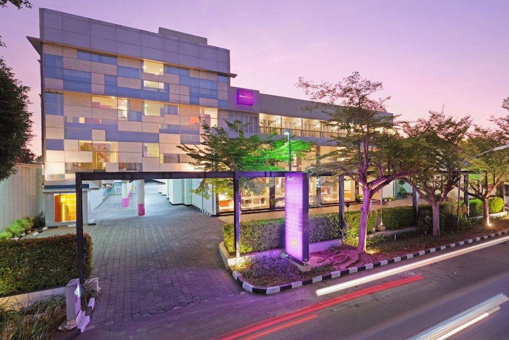 Quest Hotel Simpang Lima Semarang 52/60