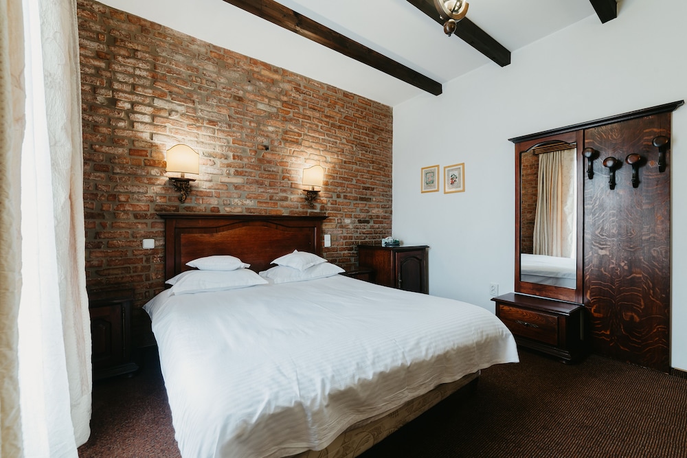 Topaz Boutique Hotel 9/37