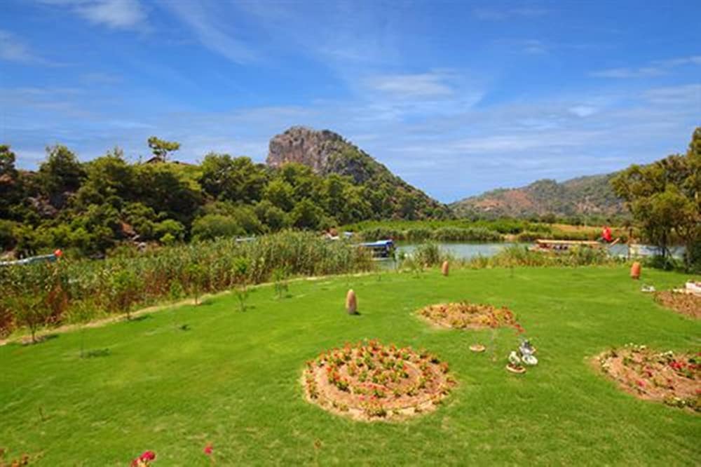 Dalyan Resort Spa Hotel 42/45