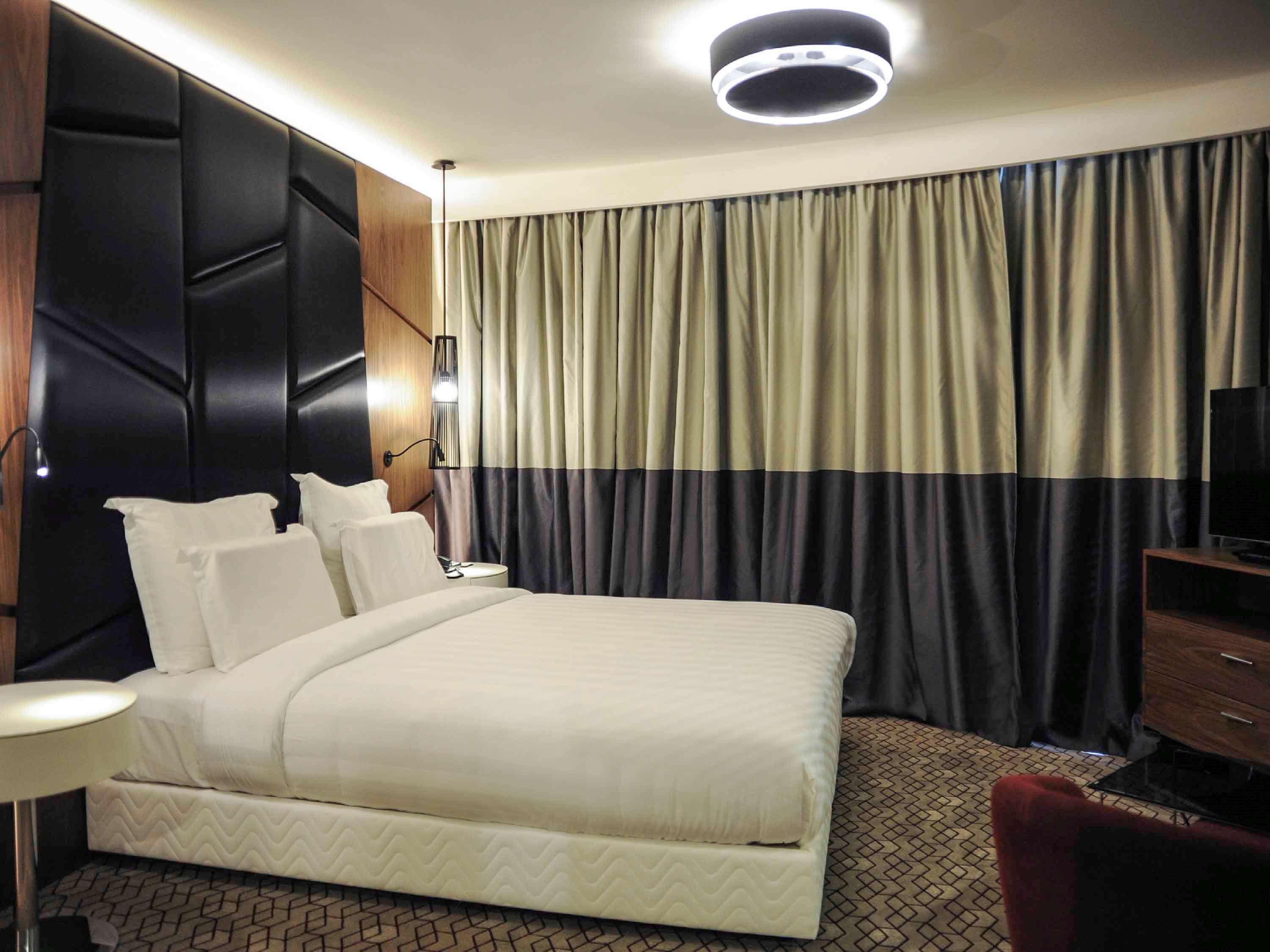 DELUXE, SUITE, DOUBLE BED, CITY VIEW, LOUNGE ACCESS