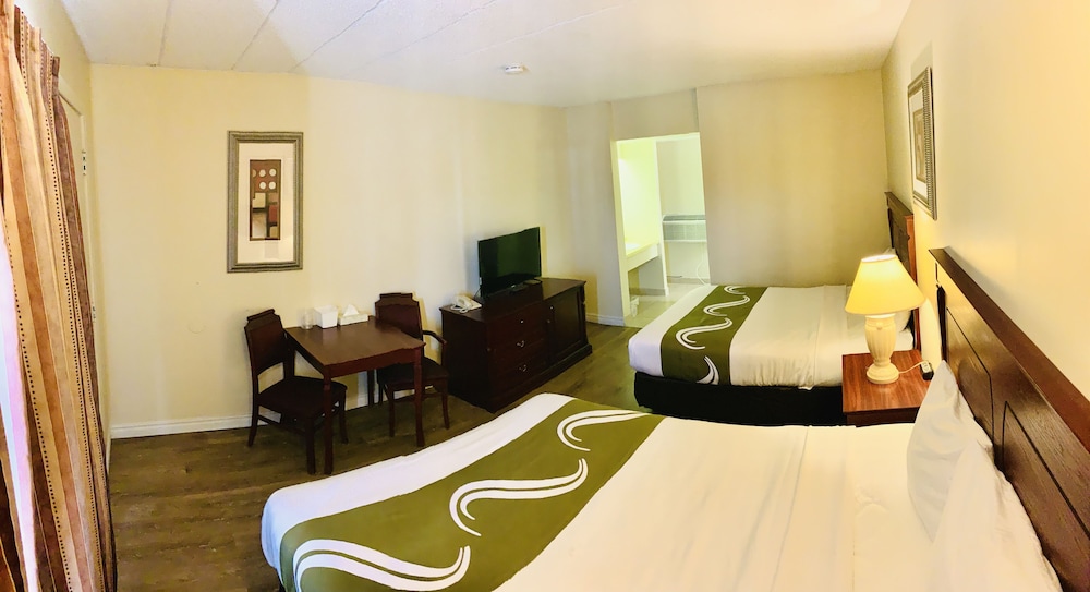 Niagaras Best Inn 8/24