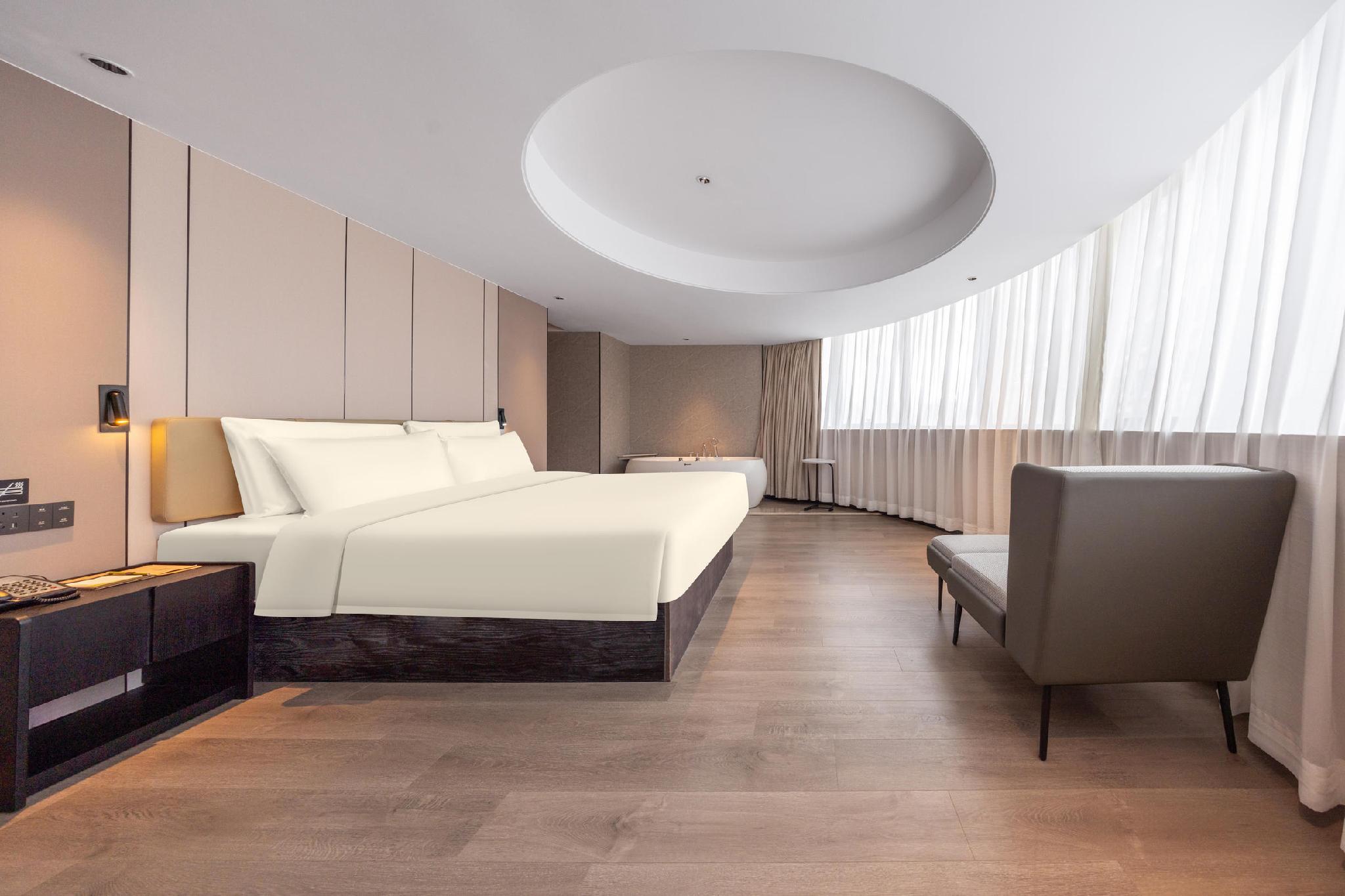 Jimu, Suite, King Bed