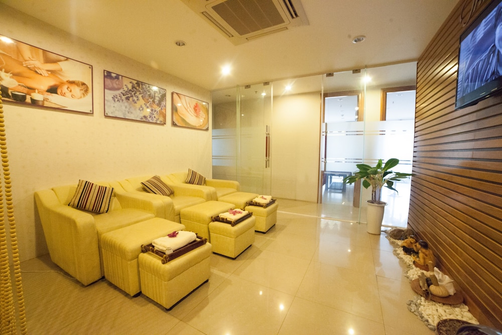 Da Nang Petro Hotel 35/71