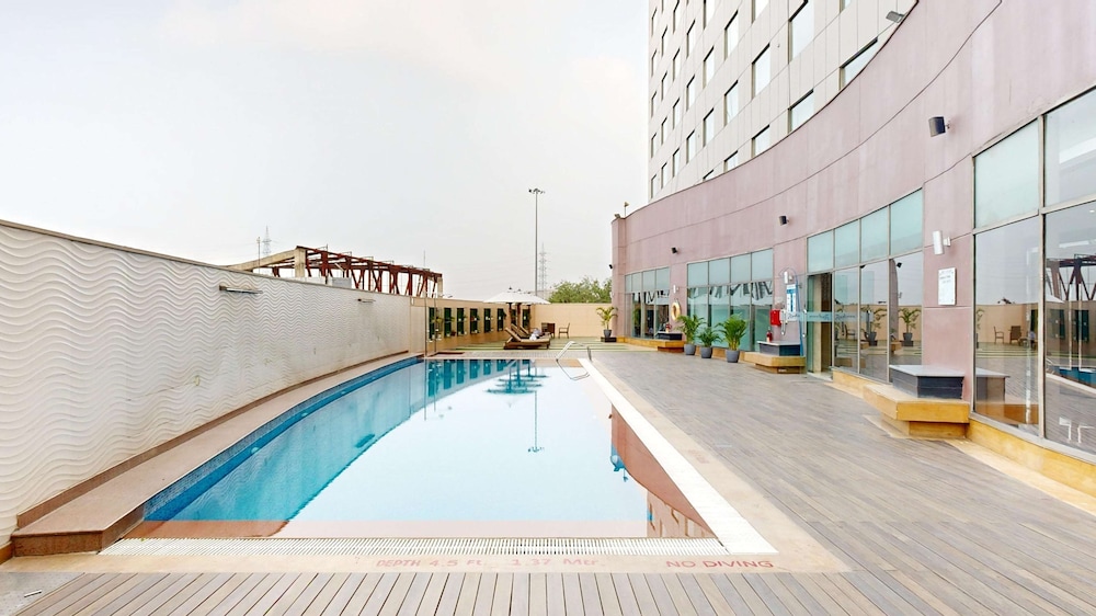 Radisson Gurugram Udyog Vihar 43/48
