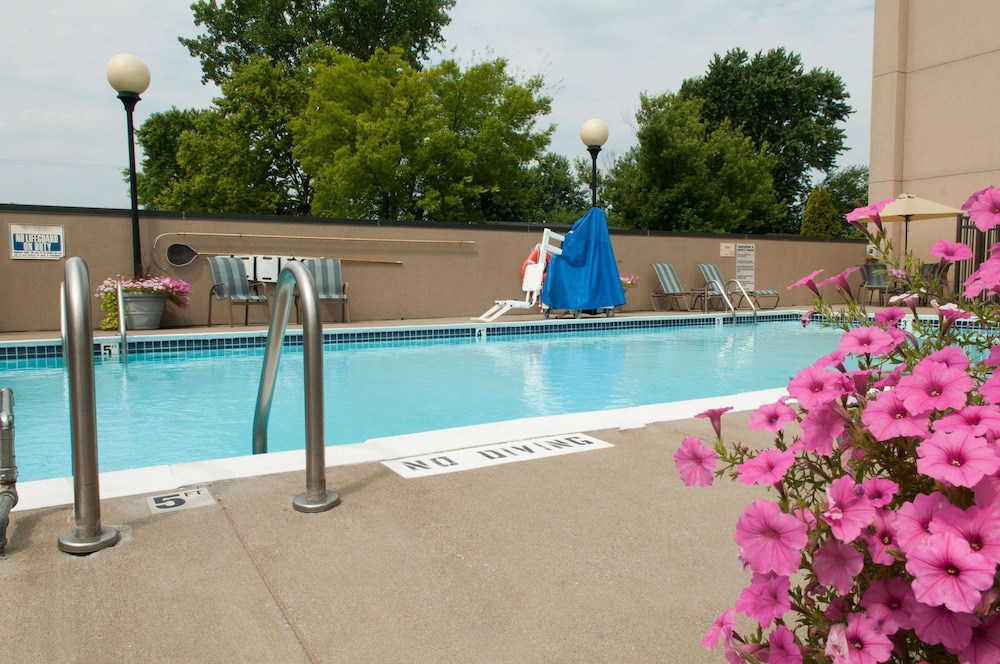 Hampton Inn Clarksville 33/60