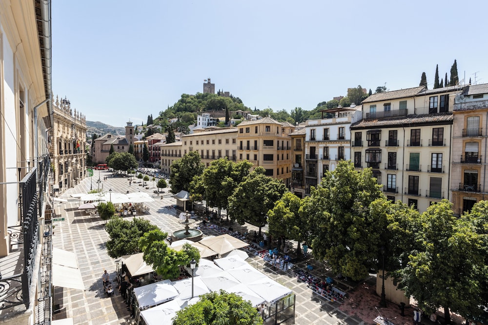 Bibo Suites Plaza Nueva 38/48