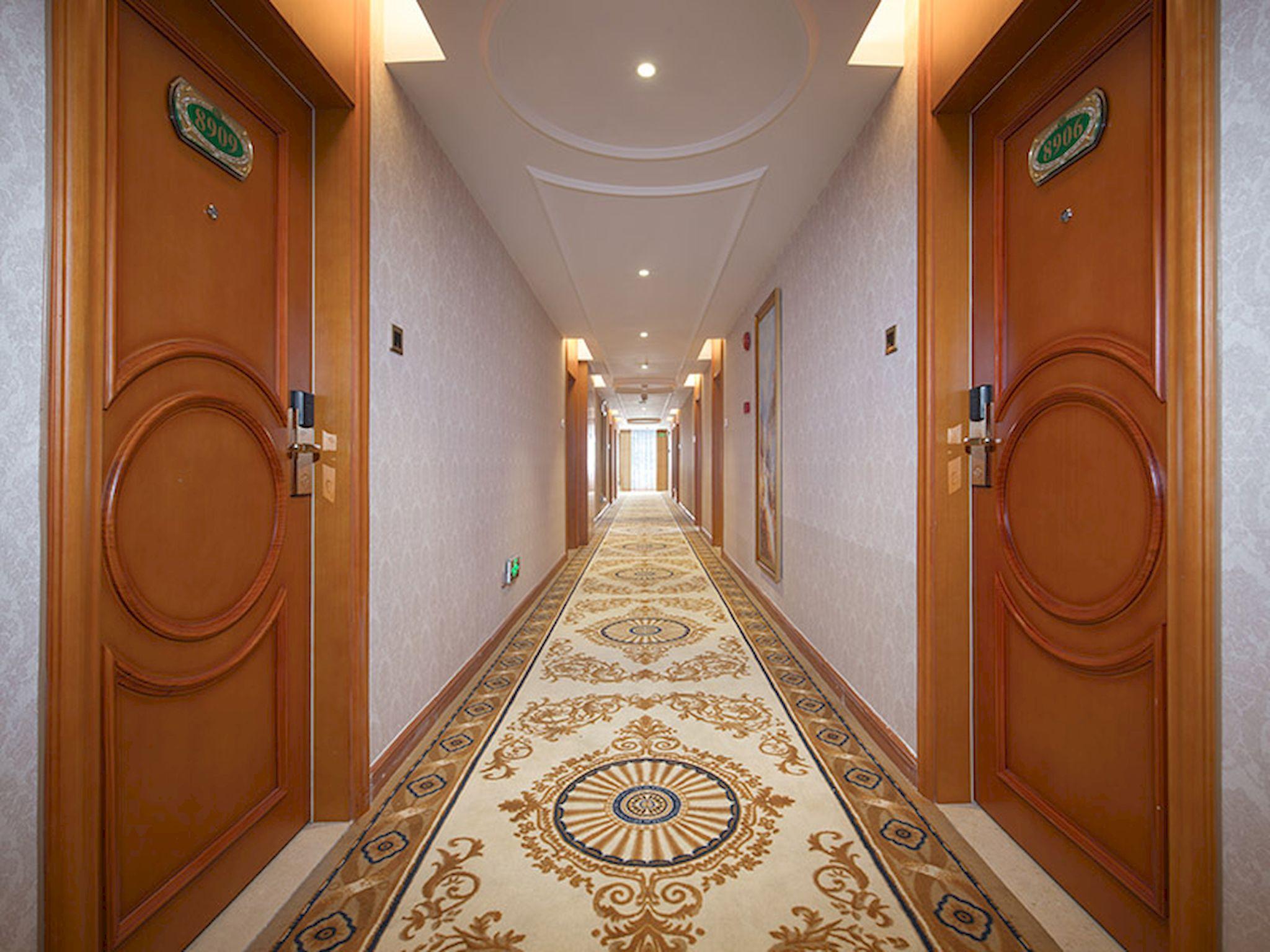 Vienna Hotel (Zhongshan Bus Terminal) 29/37