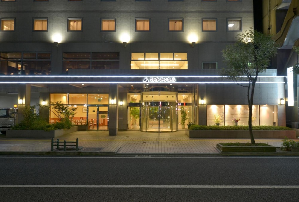 Bright Park Hotel 3/38