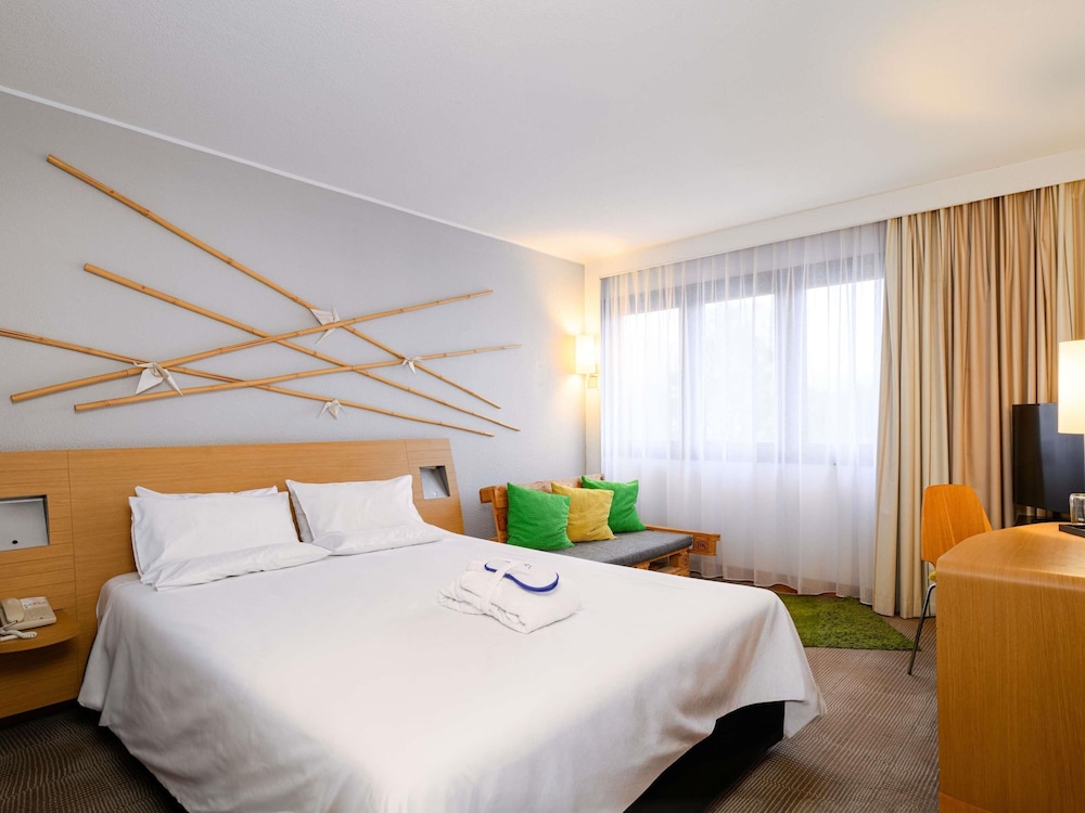My Room, Economy, Queen Bed