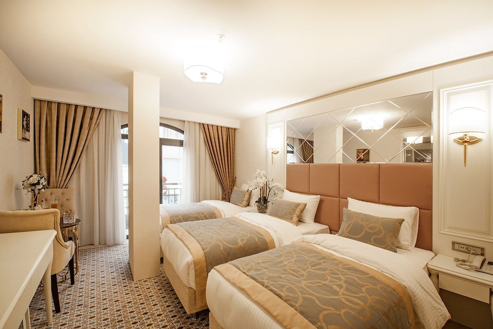 The Barbarossa Hotel 12/30