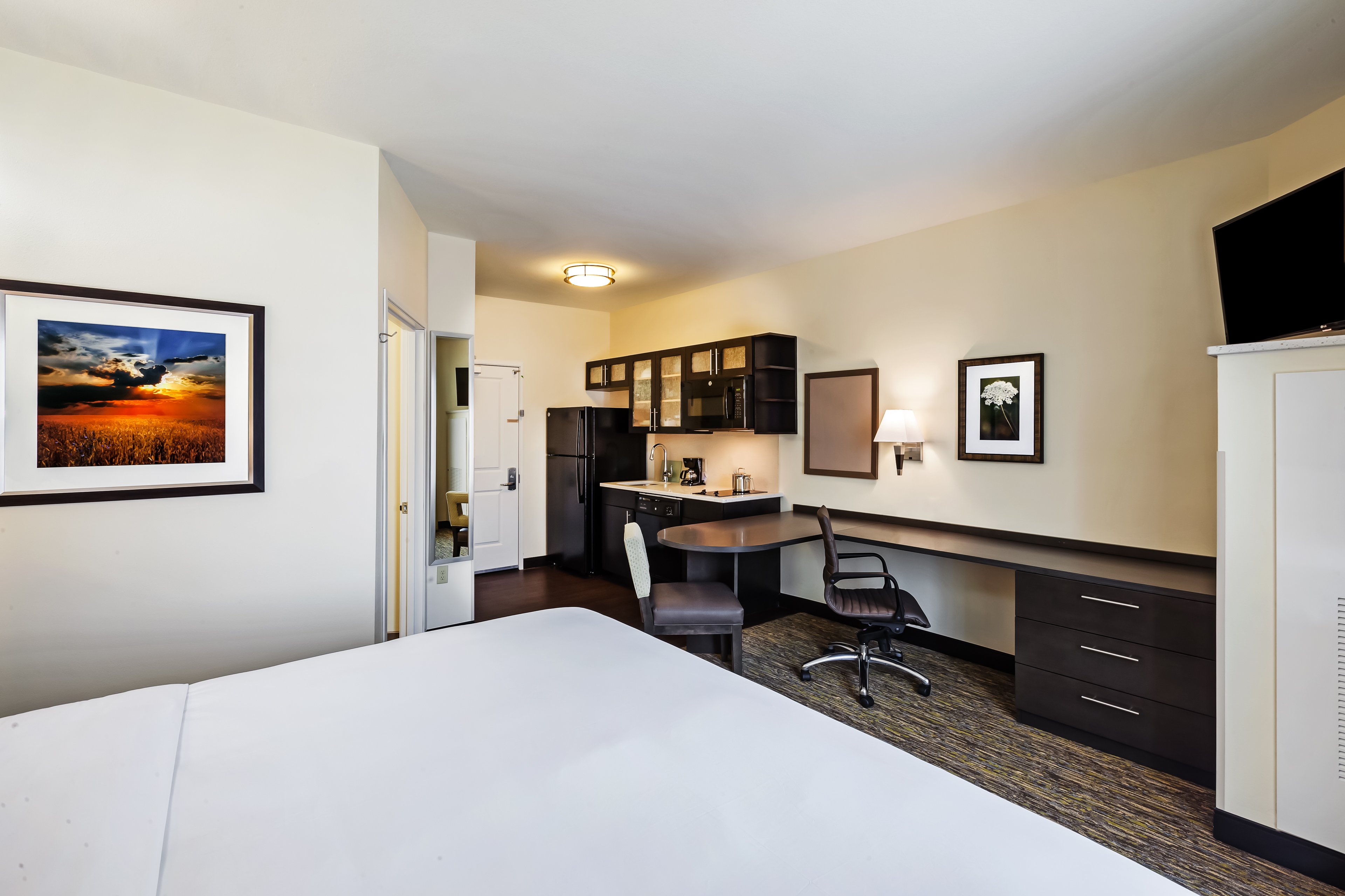 Studio, Suite, King Bed