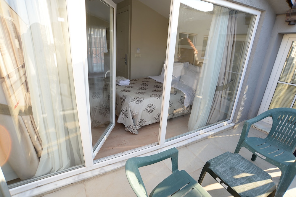 Ada Home's Hotel Taksim 13/20