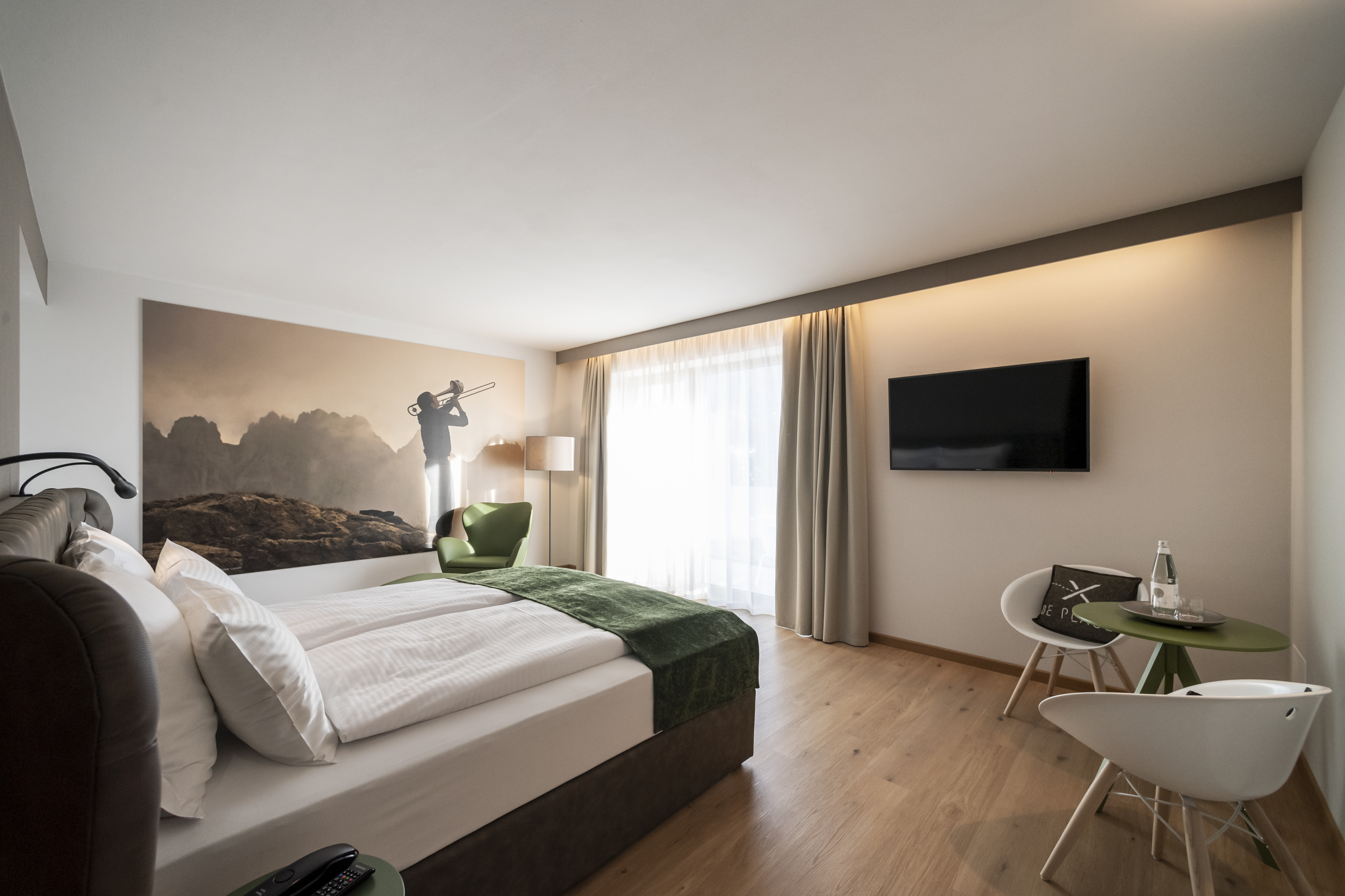 SUPERIOR, DOUBLE BED