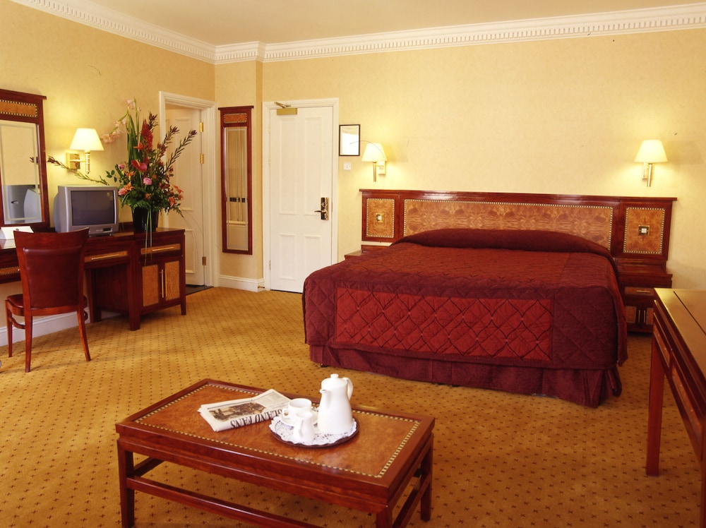 Grange Buckingham Hotel 50/58