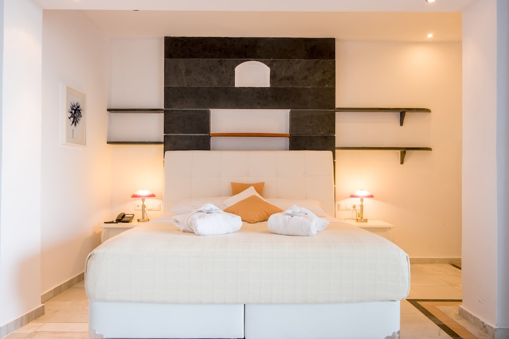 Antinea Suites and Spa 9/75