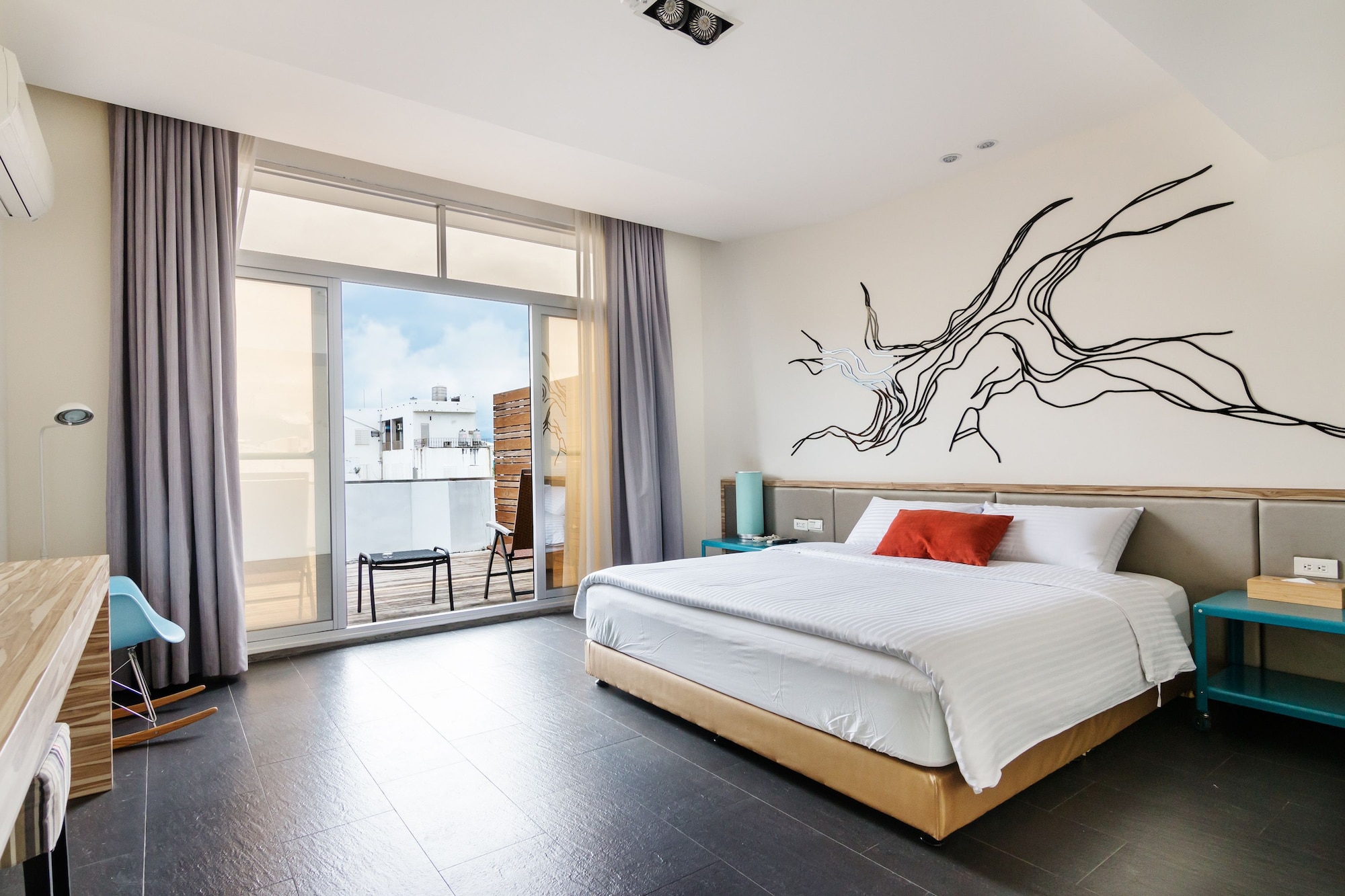 DELUXE, DOUBLE BED, TERRACE