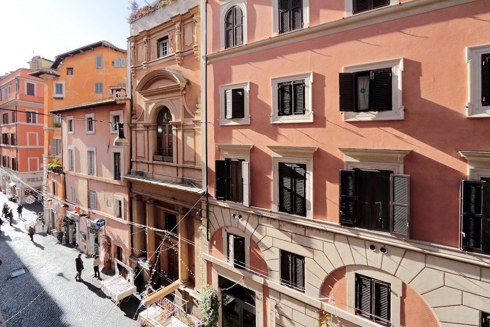 Rome Accommodation - Baullari 4/31
